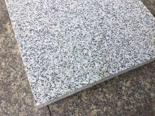 麻城张顺利石材厂 专业供应湖北芝麻白与芙蓉白多品类石材